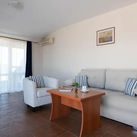 Hotel семеен амон ра 3*