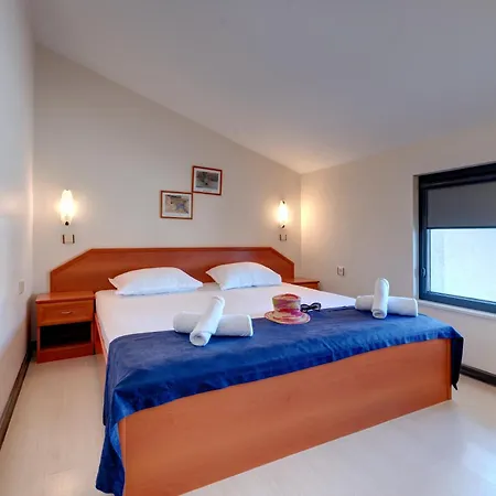 Отель семеен амон ра Созополь