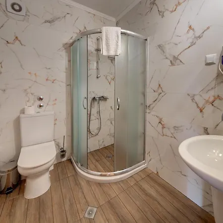 семеен амон ра Созополь