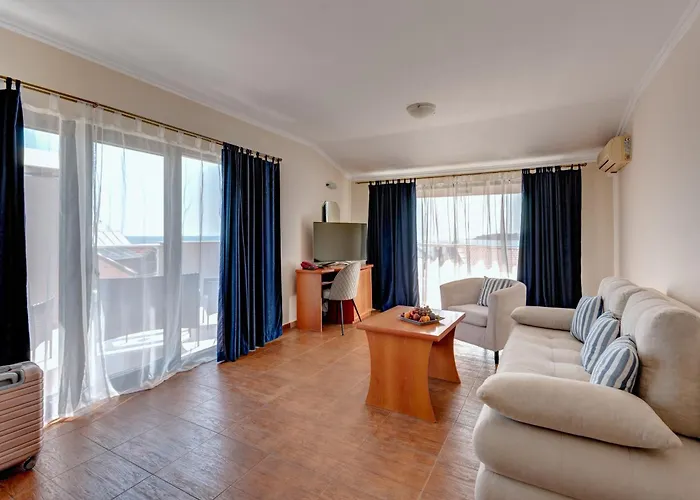 Hotell семеен амон ра 3*