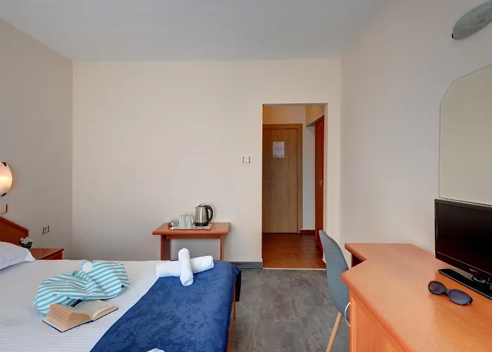 семеен амон ра