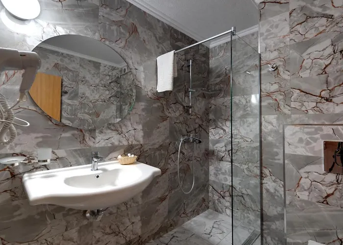 Hotell семеен амон ра 3*