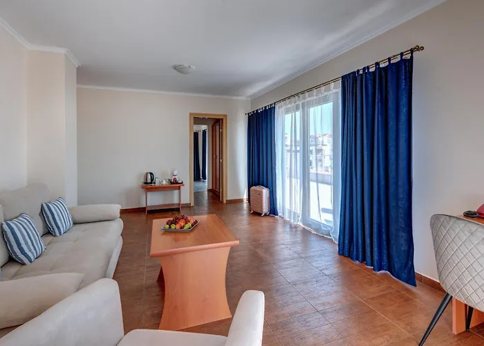 Hotell семеен амон ра