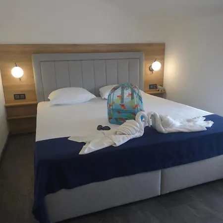 Hotell Family Amon Ra