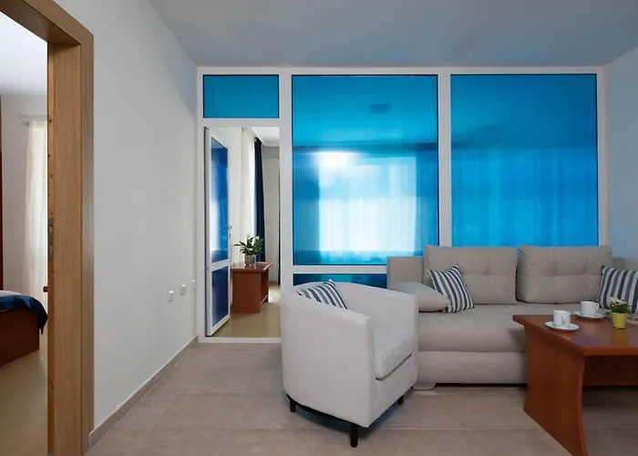 семеен амон ра 3*