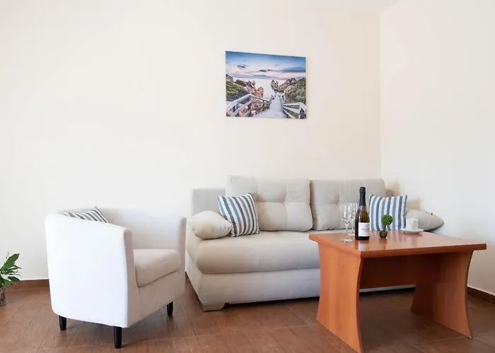 מלון семеен амон ра