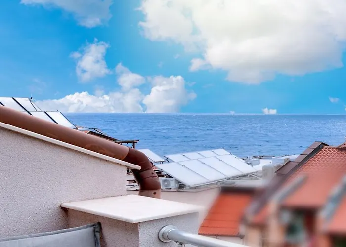 семеен амон ра מלון